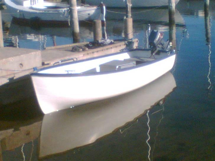 Glasfiberbåd Ejvind Jolle billede 1