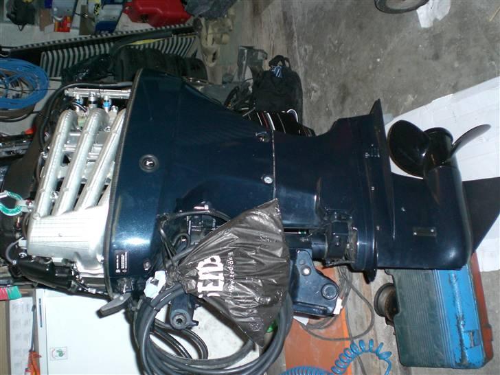 Skibsplast 15 ht - så er der købt en 70hk evinrude motor  4takt  år 1999 først påsat i 2000 billede 5