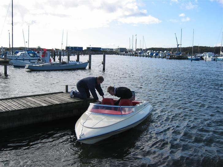 Sims Super v 13,8 - første gang jeg så hende med vand under kølen! billede 13