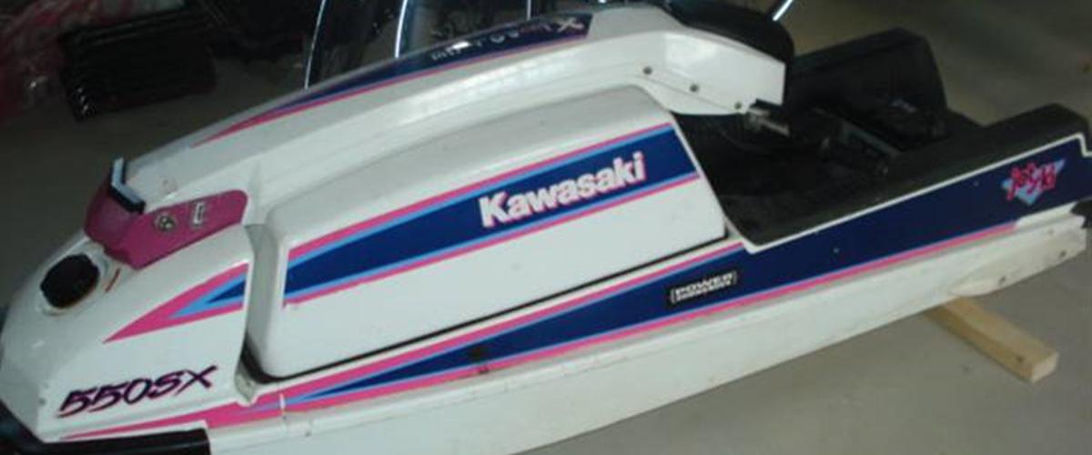 WCW Tappo In Alluminio Per Coperta Motore Kawasaki 550SX Jet Ski – Ricambio Billet