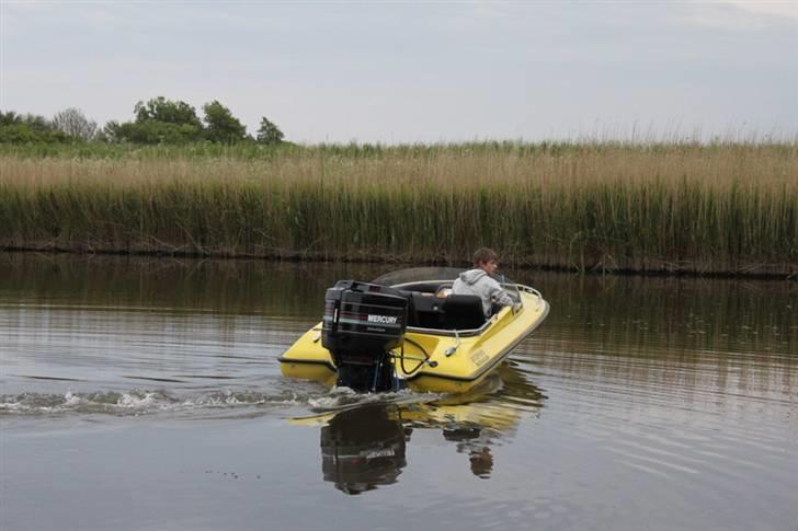 Mustang Magna Waverider   -  en lille tur i kanalen (uden gas) hehe arrrrrrrrr billede 6