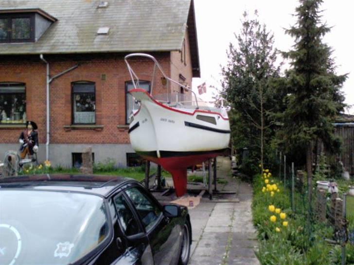 Buckler MR 2 - Hjemme med min skude i Nyborg efter 20 dages hårdt arbejde med at bringe den flot. billede 1