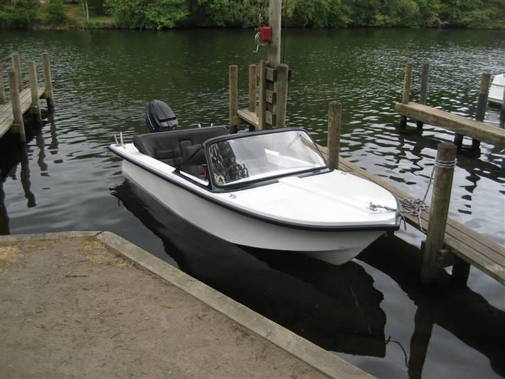 X 16" Speedbåd billede 1