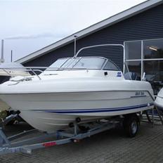 Galeon 560 cabin