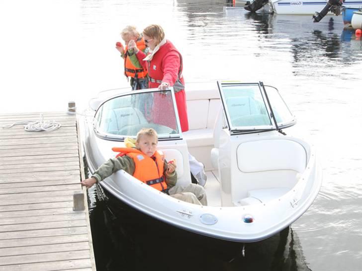 Sea Ray 175 SPORT - Så rigges der af for idag billede 3