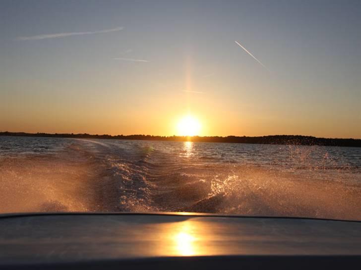 Sea Ray 175 SPORT - Dette billede er jo mere eller mindre obligatorisk når man har en båd ikke "hehe" billede 10