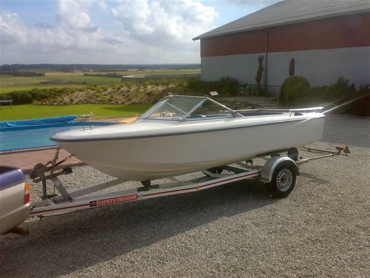 Glasfiberbåd Ukendt billede 1