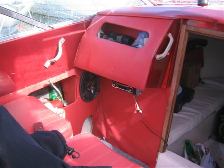 Nordcapp comtesse - x-sound cd. jeg er ret imponeret over modellen.(frygtede det værste) jeg skal virkelig tæske båden i bølgerne før cd´en hopper. billede 10