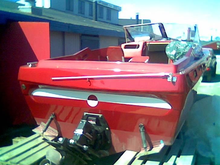 Nordcapp comtesse - Drevet har fået monteret drive shower, hvilket desværre ikke var monteret her endnu. men ellers opbygning af båd igen. billede 20