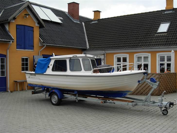 Uttern 5600 mr - Velankommen hjem fra Stockholm!! Og båden skal undersøges i dybden!! ;o) billede 1