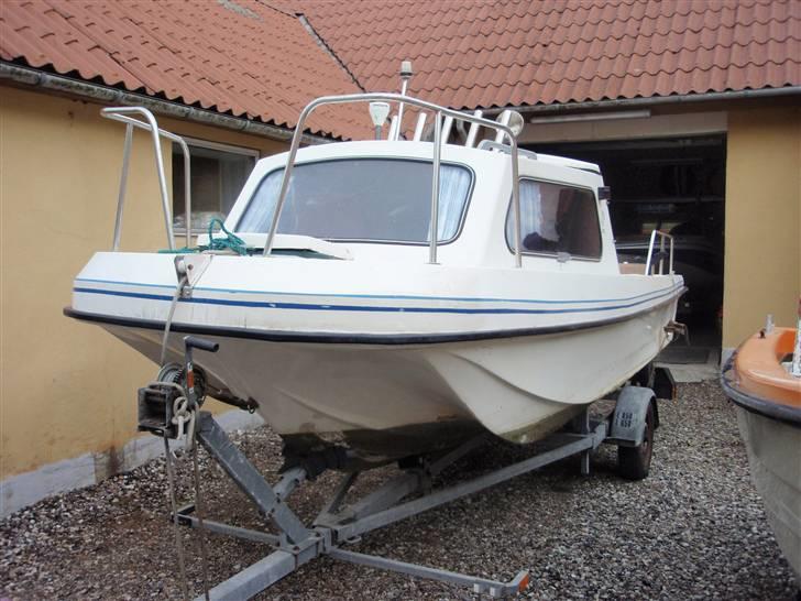 Hille pilot 520 - Sådan ser den ud min nye Båd billede 1