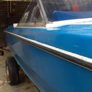 Glastron V-156