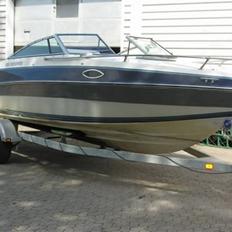 Four Winns 205 Sundowner