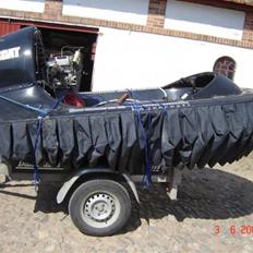 H Hovercraft