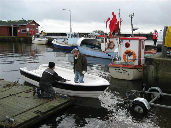 X Nydam 465 I - Her står jeg i jollen for første gang billede 5