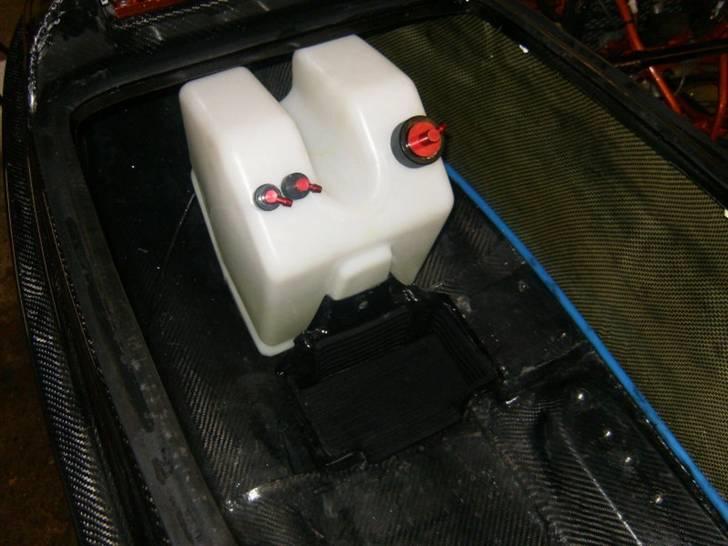 Yamaha XFT 26CF, Superjet - XFT 9L. benzin tank med carbon batteri box. billede 5