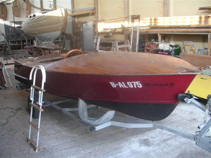B Mahogny Speedbåd TIL SALG - Alle dækseffekter er afmonteret billede 2
