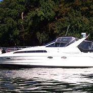 Bayliner 3555