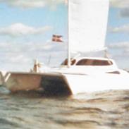 Flerskrogsbåd costum 36