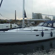 Bavaria 37 cruiser