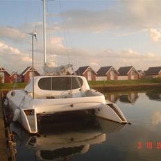 Flerskrogsbåd costum 36