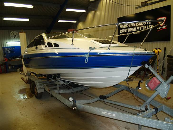 Bayliner 1952 billede 8