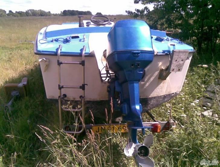 Smuggler Skrot-til-slot-projekt - Motor, 90 HK Evinrude. billede 4
