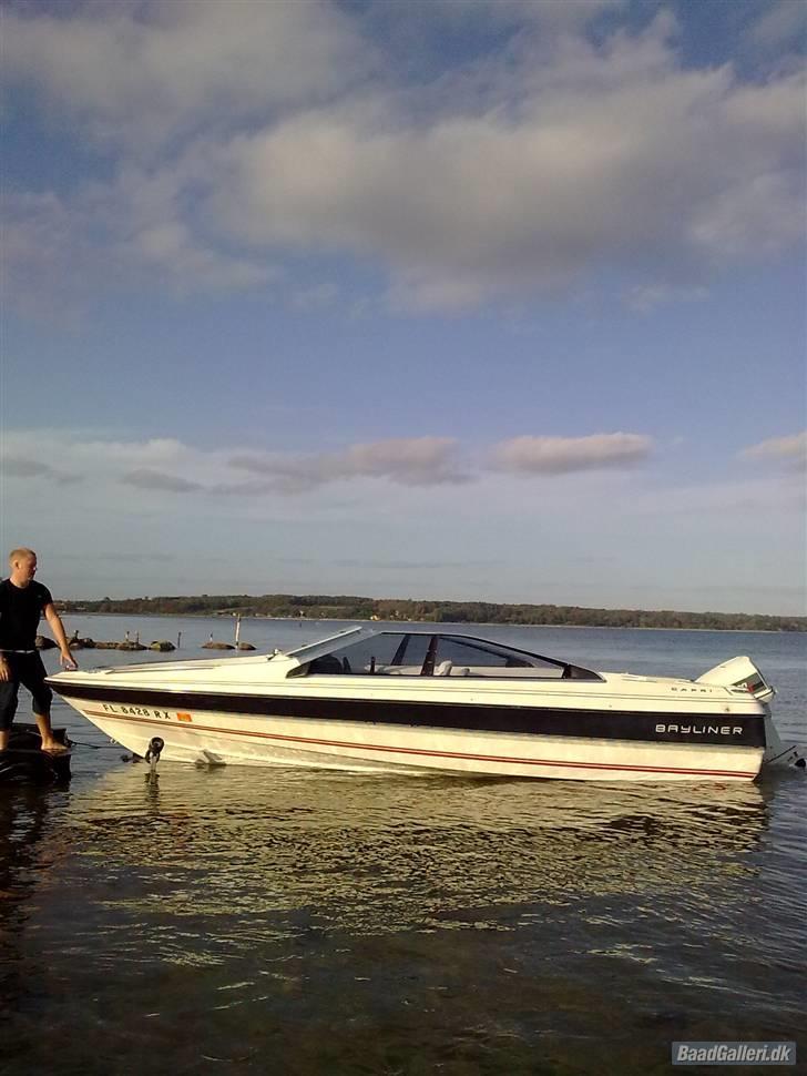 Bayliner 1952 Capri billede 1