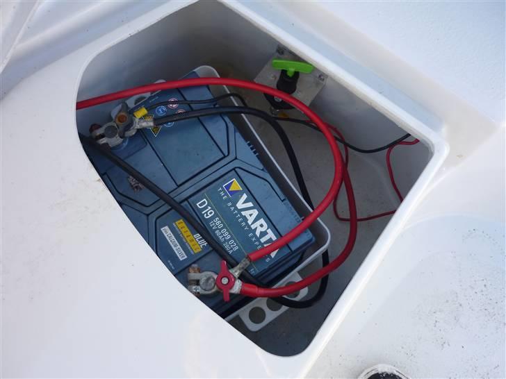 Askeladen 445 Hunter - Lækkert med et rum til batteriet. billede 9