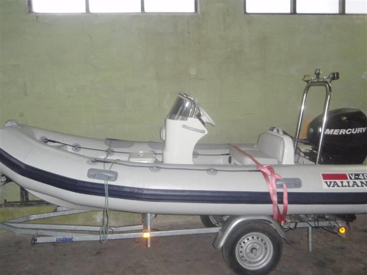 Rib Valiant Vanguard 400 billede 1
