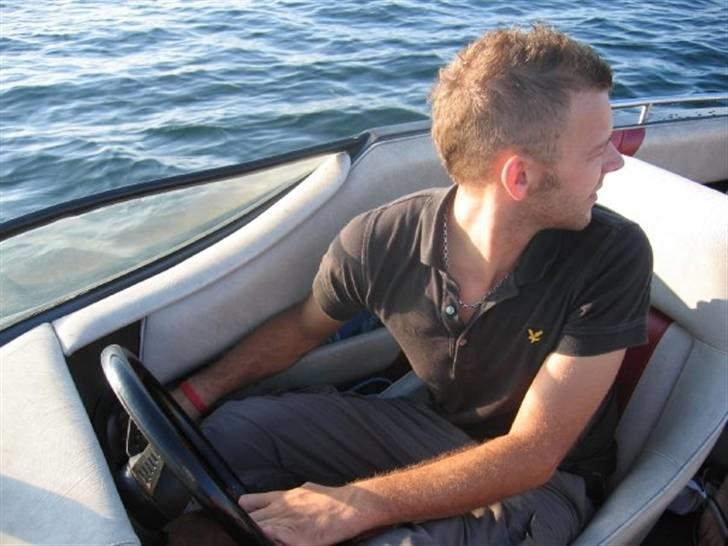 Sims Super Sims Super V - Min makker som styrman billede 3