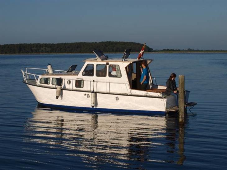 {{currentPhoto.altText}} billede {{currentPhoto.number}}