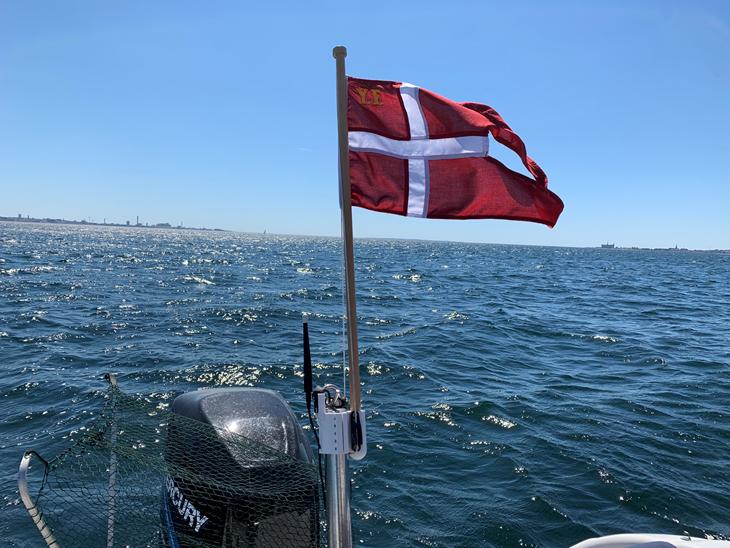 Antenne og Flagstang holder billede 0