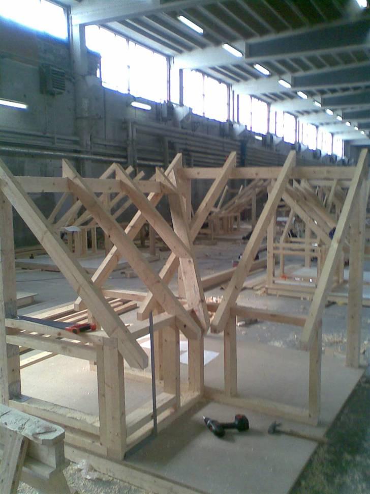 Min svende prøve - Så er alle spær og plankekelen på plads billede 6