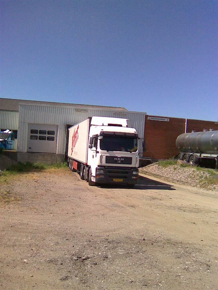 Ny lastbil ved liller trans  billede 1