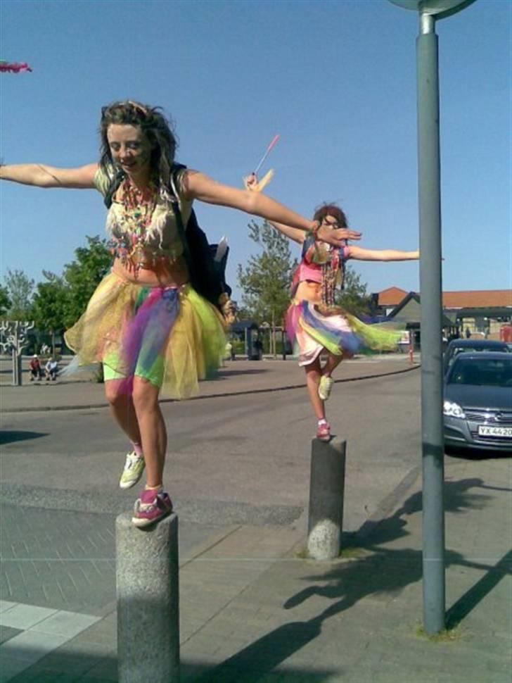 Sidste skoledag + tivoli - Godt gået når man er stiv :b billede 25