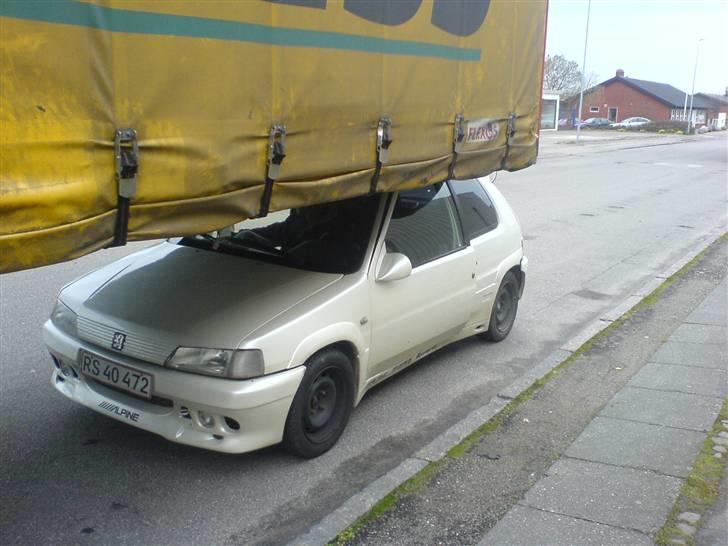 Min smadret bil billede 11