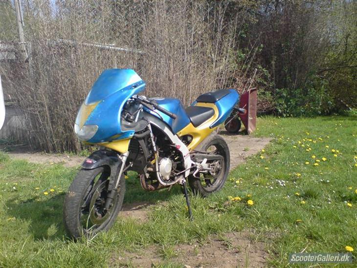 {{currentPhoto.altText}} billede {{currentPhoto.number}}