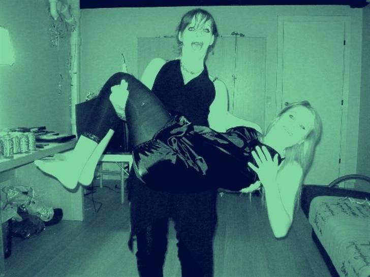 Blondine'Dum'Brunettes HVERDAG <3 (: - Malle d: & Badarra <3 billede 6