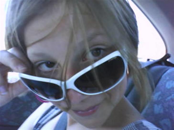 Blondine'Dum'Brunettes HVERDAG <3 (: - Alfiii <3 billede 10