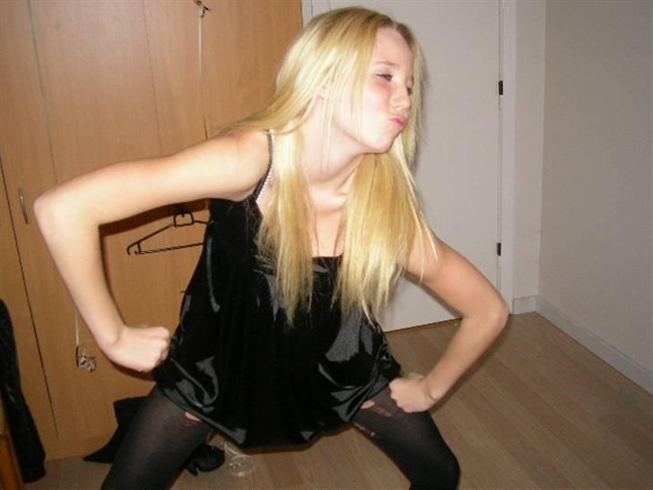 Blondine'Dum'Brunettes HVERDAG <3 (: - Badarra <3 billede 15