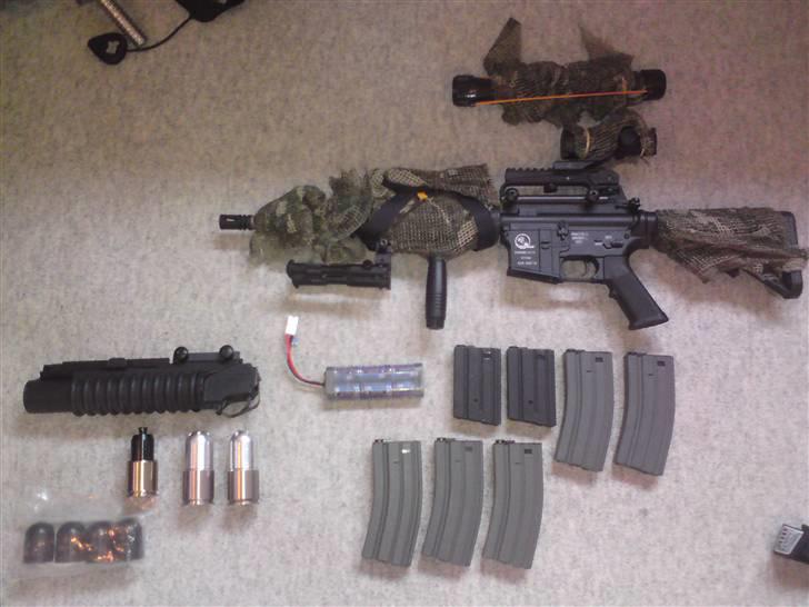 Hardball grejet - M15 A4 Carbine + full 130 tun
Hop Up-type: Justerbar
Skudmetode: Enkelt og Fuldautomatisk
Længde: 760/850 mm
Løbslængde: 364 mm
Motor: Systema 
Magsinindhold: 300 kugler
Batteri: 4600 Mah 7,2v billede 8