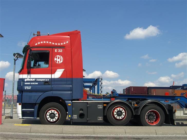 Era Transport - Venter på containeren. billede 3