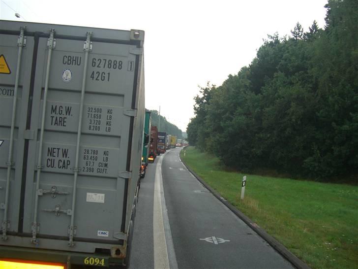 Era Transport - Og så skulle vi selfølgelig ud af Hamburg i myldretiden, 12 km. stau... Typisk ;D billede 37