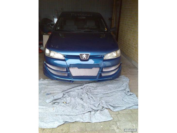 {{currentPhoto.altText}} billede {{currentPhoto.number}}