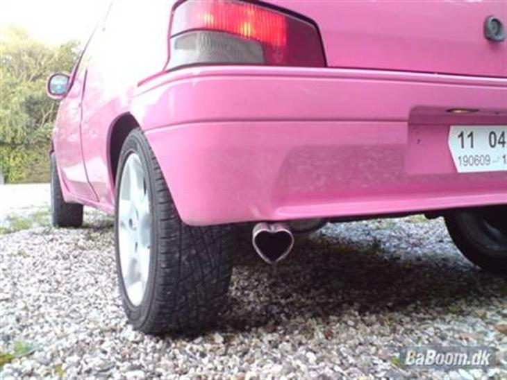 {{currentPhoto.altText}} billede {{currentPhoto.number}}