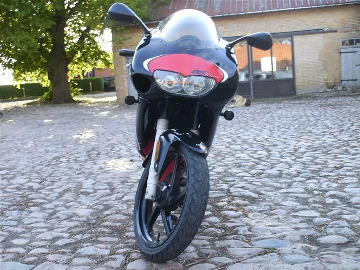 Min første 45 knallert :D ( Aprilia RS 50 ) billede 3