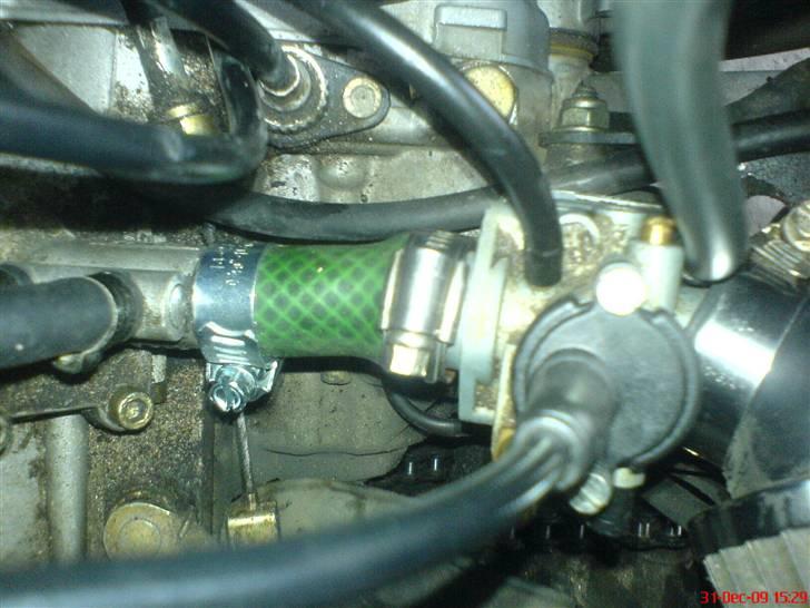 Min første 45 knallert :D ( Aprilia RS 50 ) - Her er helhedsbilledet af kaburatoren :P billede 30