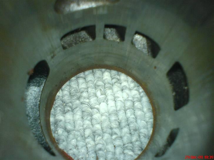 Min første 45 knallert :D ( Aprilia RS 50 ) - 49mm cylinder... skulle have været på, tja... nåede man ikk :'(
Det der sad på, var std. billede 33