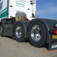 Polering af alufælge.